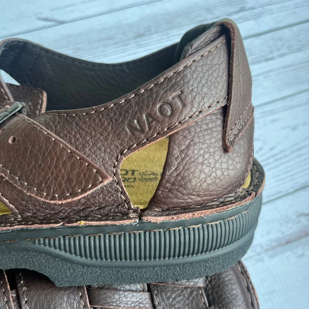 Naot leather fisherman